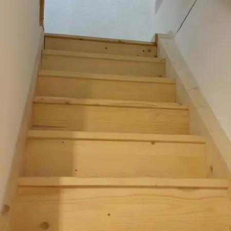 Hébergement de vacances Maison A 2 Pas De La Dolce Via *